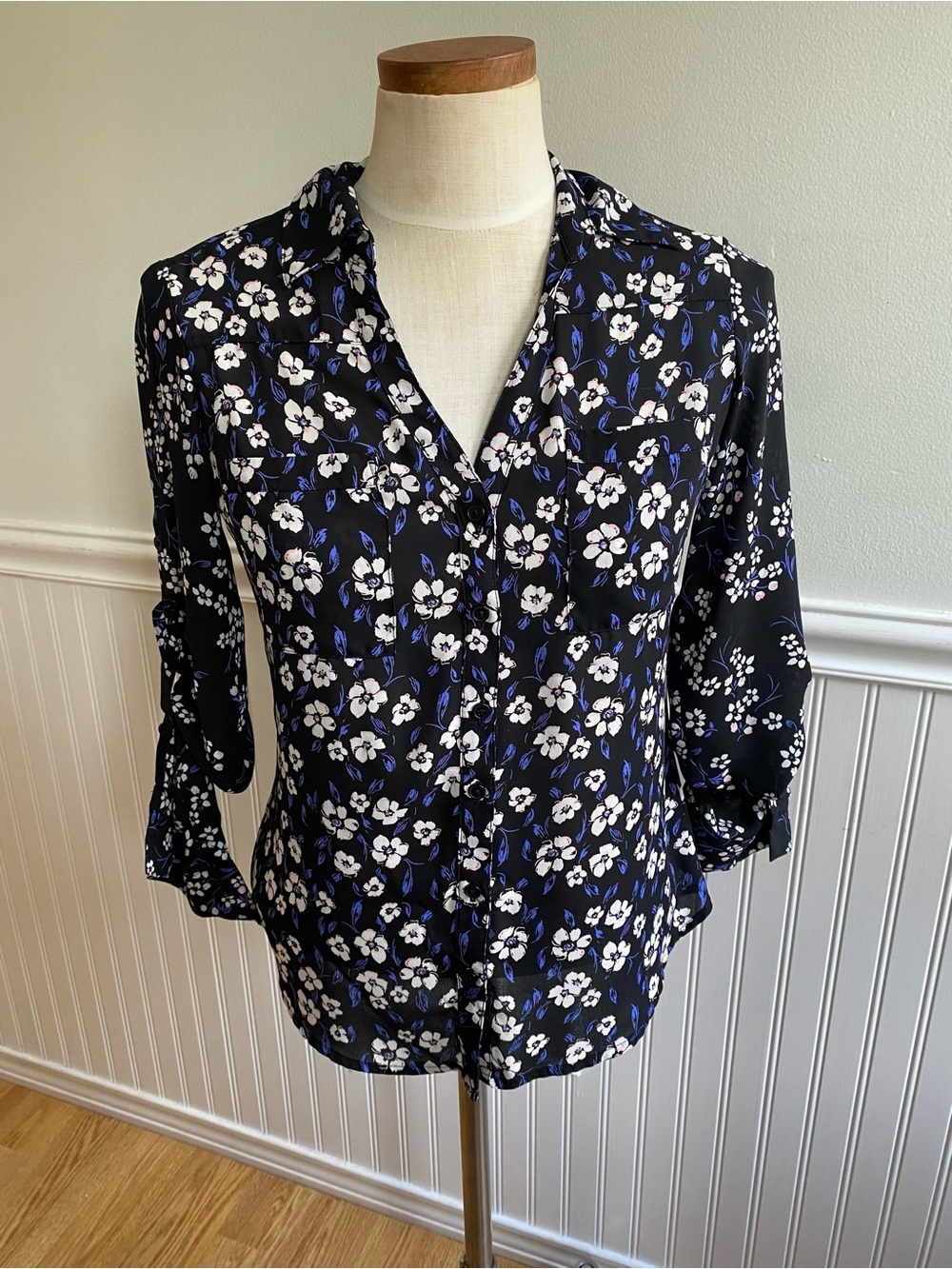 Express The Portifino Shirt Black Floral Button-Up Blouse with Blue Accent